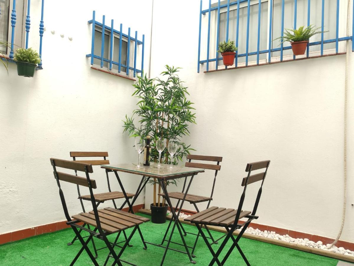 Covadonga Suite Home Seville Exterior photo
